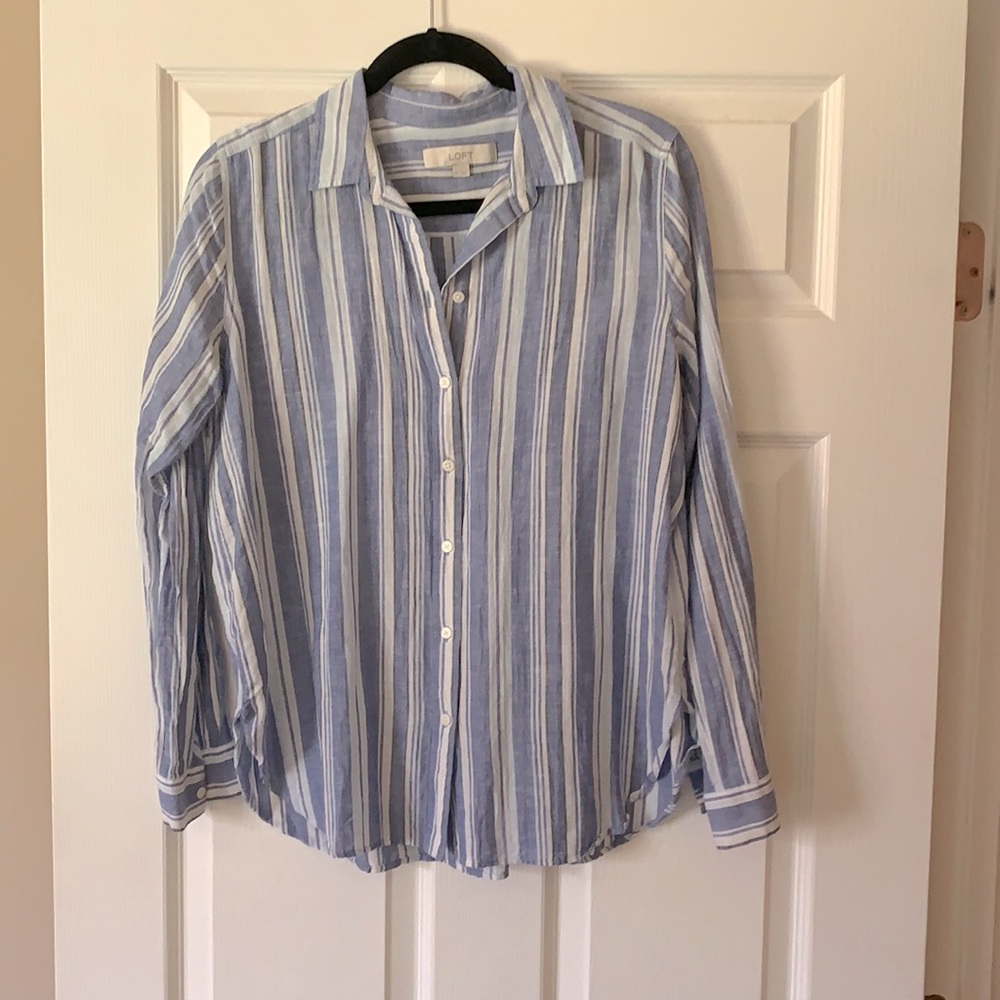 Loft Linen Blend Button Down